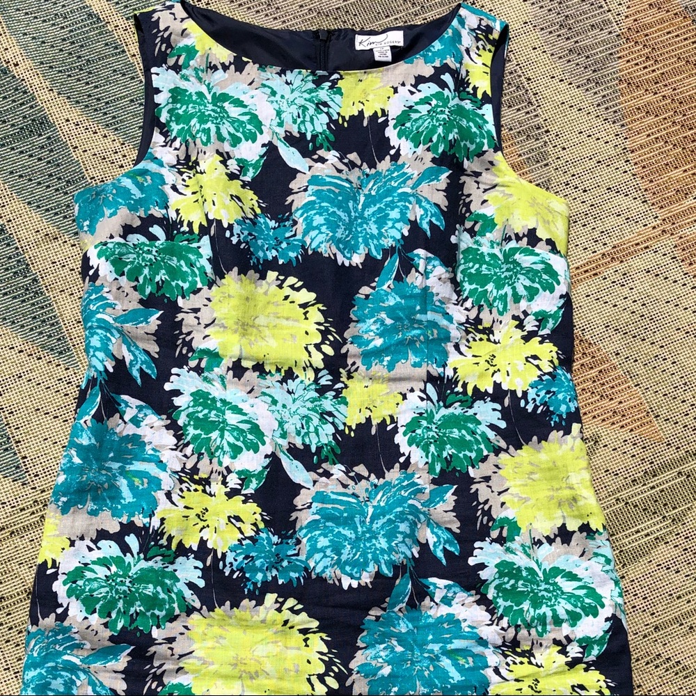 Festive and fun floral linen dress!